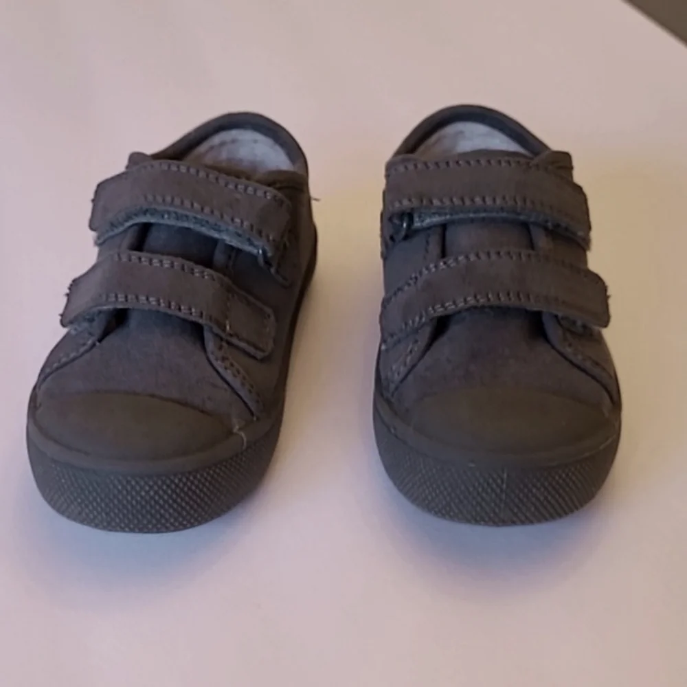 Carter's Unisex Rosco Sherpa Lined Sneaker 6 toddler